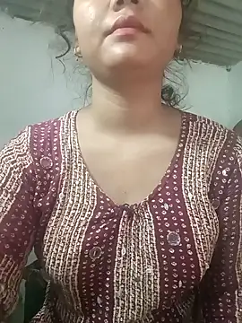 Hot Shredha online show from 4, 10, 2025