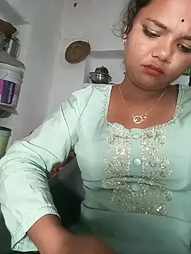 Hot Shredha online show from 21, 10, 2025