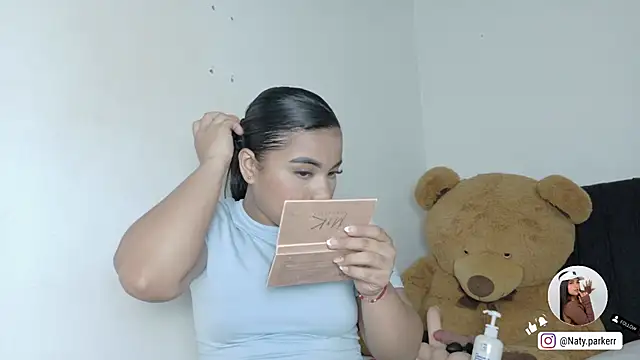 Natashaparker   online show from 8, 5, 2026