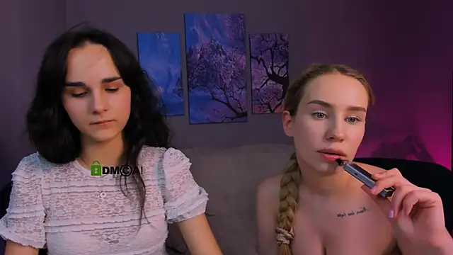 Snapshot of ariana_ross7 chatting on 3, 12, 2025 ariana ross7 online show from 3, 12, 2025