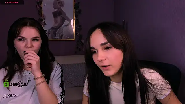 Snapshot of ariana_ross7 chatting on 16, 12, 2025 ariana ross7 online show from 16, 12, 2025