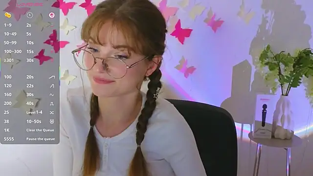 Snapshot of Katyaa_Lover chatting on 4, 10, 2025 Katyaa Lover online show from 4, 10, 2025