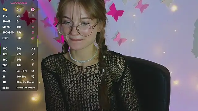 Snapshot of Katyaa_Lover chatting on 19, 10, 2025 Katyaa Lover online show from 19, 10, 2025