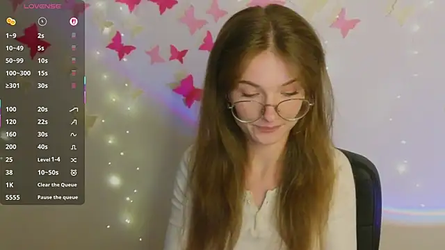 Snapshot of Katyaa_Lover chatting on 21, 10, 2025 Katyaa Lover online show from 21, 10, 2025