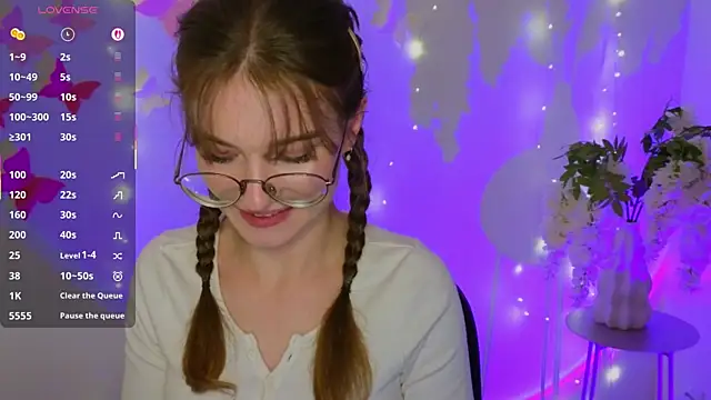 Snapshot of Katyaa_Lover chatting on 3, 11, 2025 Katyaa Lover online show from 3, 11, 2025