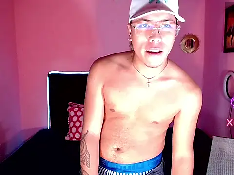 Snapshot of david__hot_7 chatting on 9, 10, 2025 david hot 7 online show from 9, 10, 2025