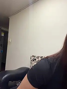 Snapshot of Karlee_Grey1 chatting on 15, 5, 2026 Karlee Grey1 online show from 15, 5, 2026