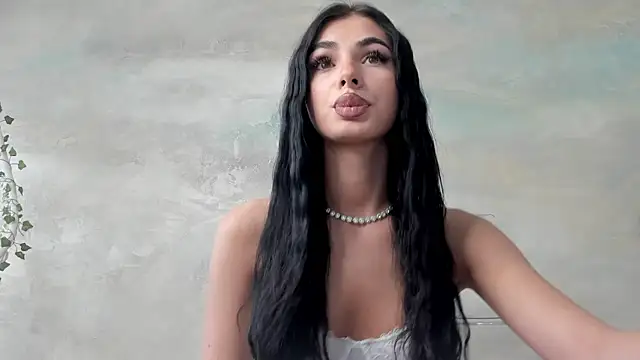 Snapshot of Moon_Shard chatting on 8, 7, 2026 Moon Shard online show from 8, 7, 2026