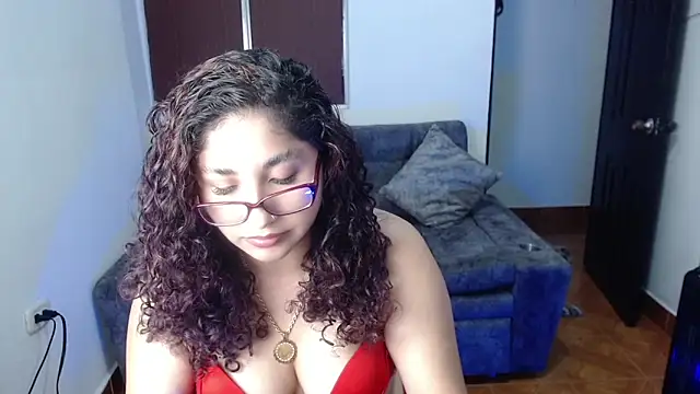 Gia Dior online show from 11, 1, 2026