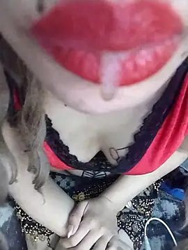 Snapshot of shahinaz-123 chatting on 18, 1, 2026 shahinaz-123 online show from 18, 1, 2026