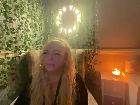 BonnyDesire online show from 1, 10, 2025