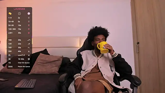 AllexJacob online show from 13, 11, 2025