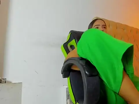 Naomis 35 online show from 15, 10, 2025