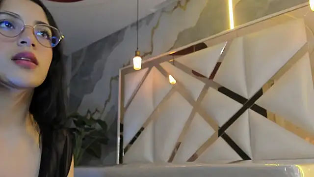 sophiadoll tf online show from 7, 11, 2025