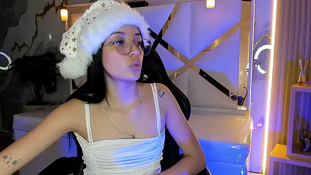 sophiadoll tf online show from 15, 12, 2025