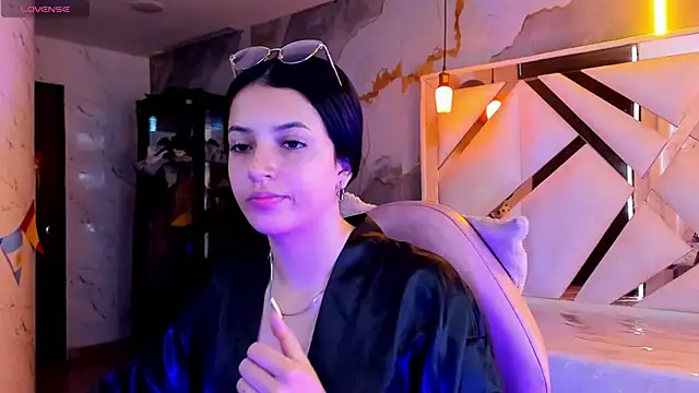 sophiadoll tf online show from 25, 6, 2026