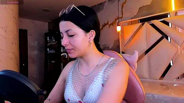 sophiadoll tf online show from 18, 7, 2026