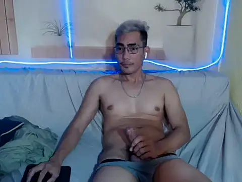 Snapshot of Heaven_steven chatting on 17, 3, 2026 Heaven steven online show from 17, 3, 2026