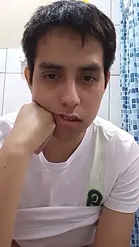 Snapshot of supguyLat chatting on 15, 5, 2026 supguyLat online show from 15, 5, 2026