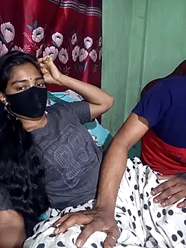 Cute Couple59 online show from 11, 3, 2026