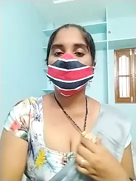 Snapshot of Mahaitha chatting on 7, 10, 2025 Mahaitha online show from 7, 10, 2025