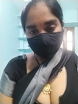 Snapshot of Mahaitha chatting on 16, 10, 2025 Mahaitha online show from 16, 10, 2025