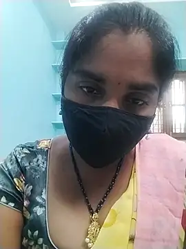 Snapshot of Mahaitha chatting on 17, 10, 2025 Mahaitha online show from 17, 10, 2025