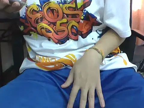 Snapshot of Xiao__Yu chatting on 28, 9, 2025 Xiao Yu online show from 28, 9, 2025