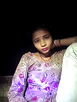 Snapshot of R_Roshni chatting on 18, 10, 2025 R Roshni online show from 18, 10, 2025