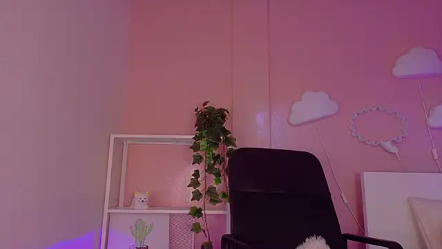 Snapshot of KeendraFox_ chatting on 16, 7, 2026 KeendraFox online show from 16, 7, 2026