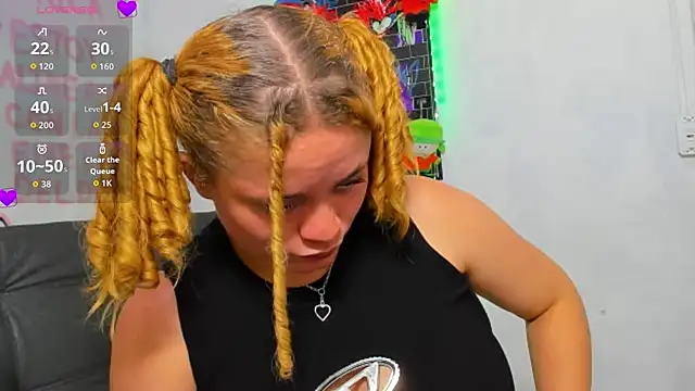 Cherrysweetyx online show from 20, 12, 2025