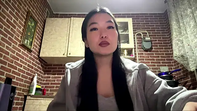 EmmaLeexth online show from 14, 1, 2026