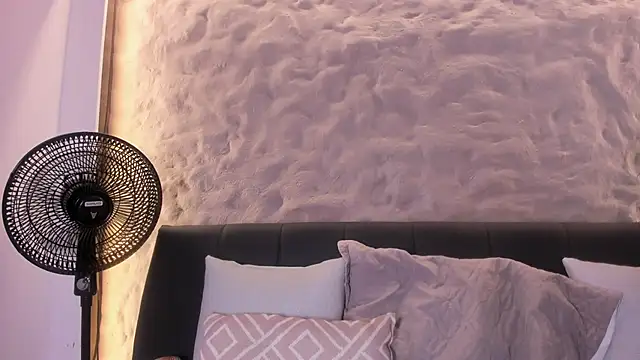 Naomy gyal online show from 27, 2, 2026