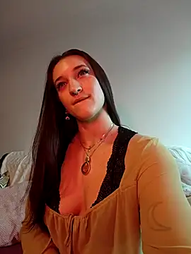 Snapshot of laradoom chatting on 18, 9, 2025 laradoom online show from 18, 9, 2025