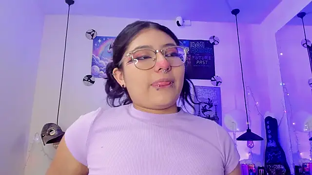 SabrinaV  online show from 23, 7, 2026