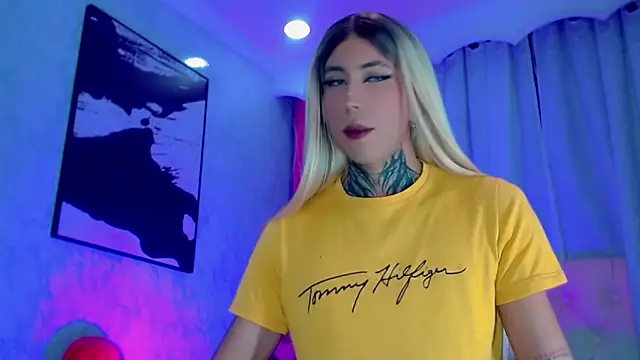 Snapshot of Julia_Bulette1 chatting on 17, 5, 2026 Julia Bulette1 online show from 17, 5, 2026