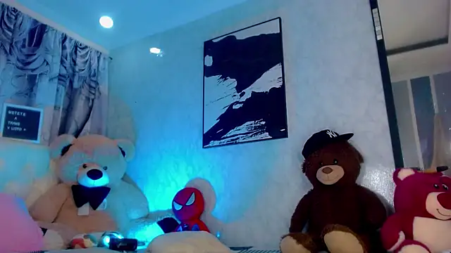 Snapshot of Julia_Bulette1 chatting on 5, 7, 2026 Julia Bulette1 online show from 5, 7, 2026