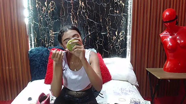 MadelinPaterson online show from 7, 10, 2025