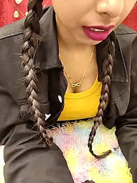 Snapshot of Sweets-jaanu chatting on 5, 1, 2026 Sweets-jaanu online show from 5, 1, 2026