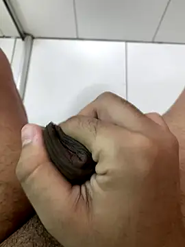 Snapshot of kylieputinha chatting on 23, 9, 2025 kylieputinha online show from 23, 9, 2025