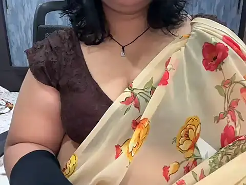 Snapshot of divya-jannu chatting on 25, 9, 2025 divya-jannu online show from 25, 9, 2025