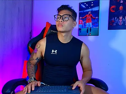 evan greey online show from 18, 9, 2025