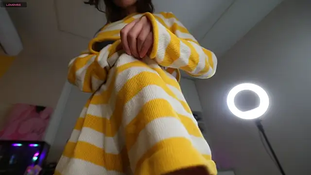 lovekissmes online show from 4, 11, 2025