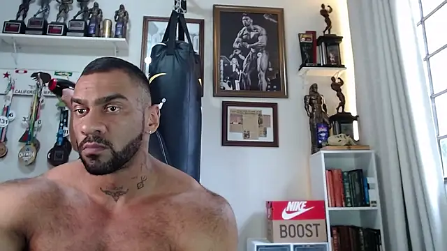 Snapshot of henryhadesflirt chatting on 30, 10, 2025 henryhadesflirt online show from 30, 10, 2025