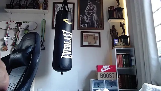 Snapshot of henryhadesflirt chatting on 9, 11, 2025 henryhadesflirt online show from 9, 11, 2025