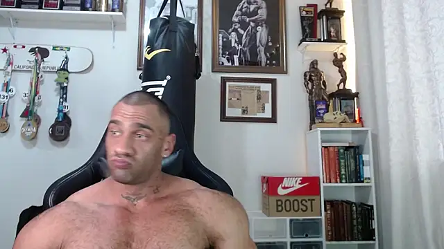 Snapshot of henryhadesflirt chatting on 17, 11, 2025 henryhadesflirt online show from 17, 11, 2025