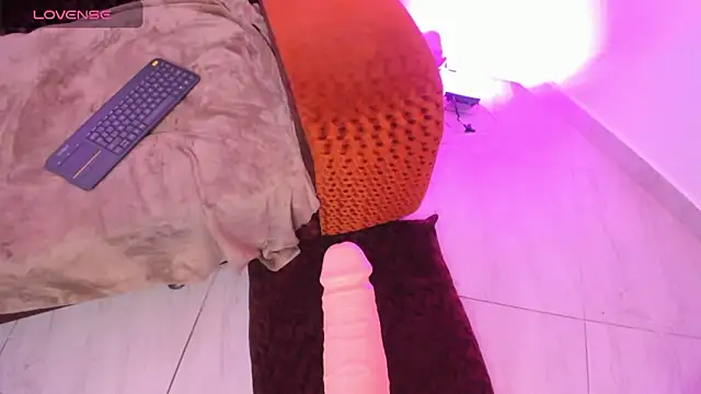 Snapshot of camilafoox7 chatting on 1, 2, 2026 camilafoox7 online show from 1, 2, 2026