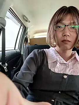takusaki223 online show from 15, 5, 2026