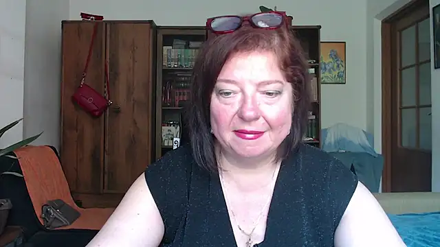 Snapshot of Violet_Pulse chatting on 26, 6, 2026 Violet Pulse online show from 26, 6, 2026