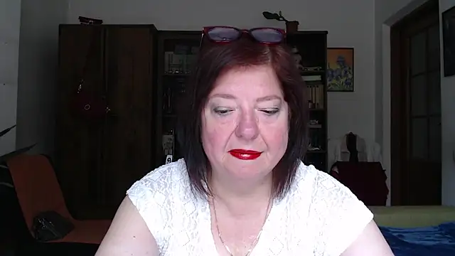 Snapshot of Violet_Pulse chatting on 27, 6, 2026 Violet Pulse online show from 27, 6, 2026
